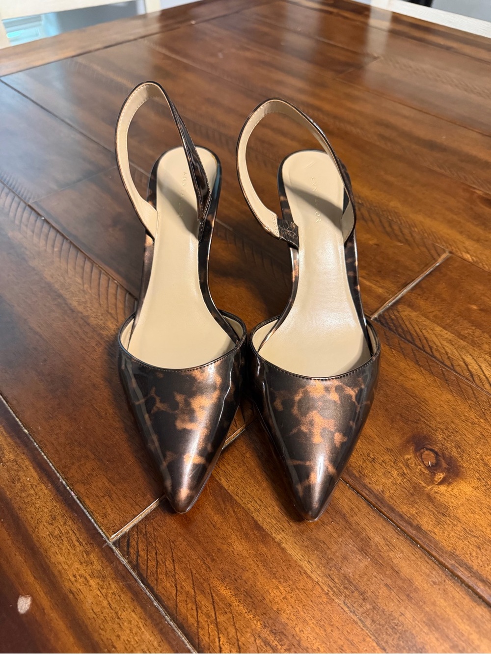 Ann Taylor Black Pointed-Toe Stiletto Pumps - Picture 3 of 4